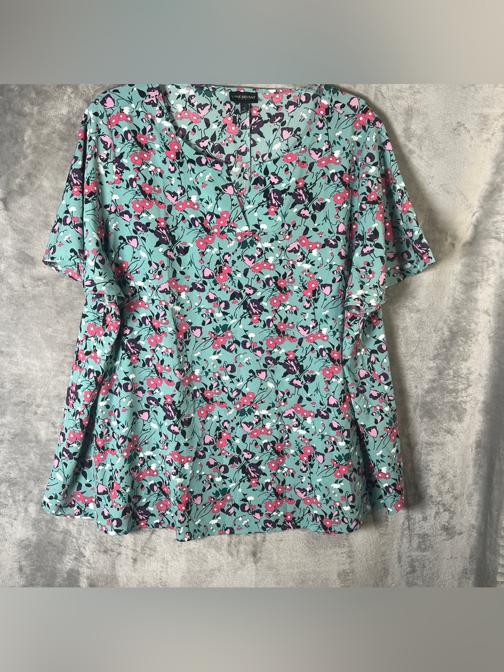 Lane Bryant Mint Floral V-Neck Flutter Sleeve Blouse